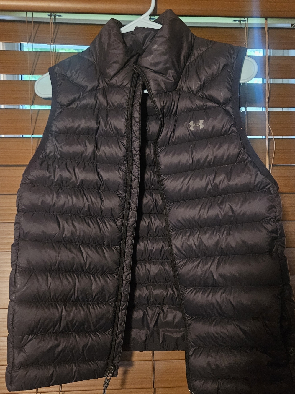 Storm Women's Black Puffer Vest